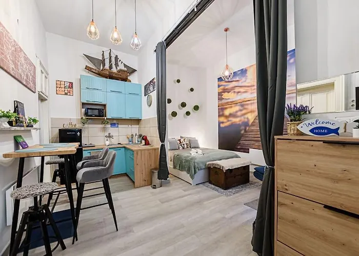 J6 Apartment