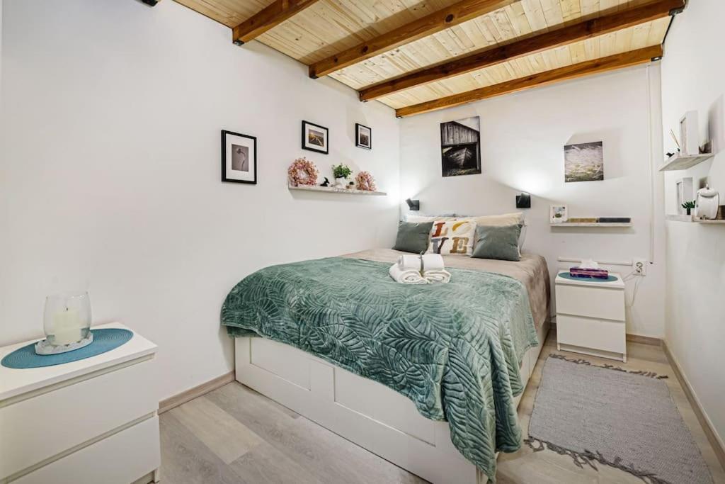 Apartment J6